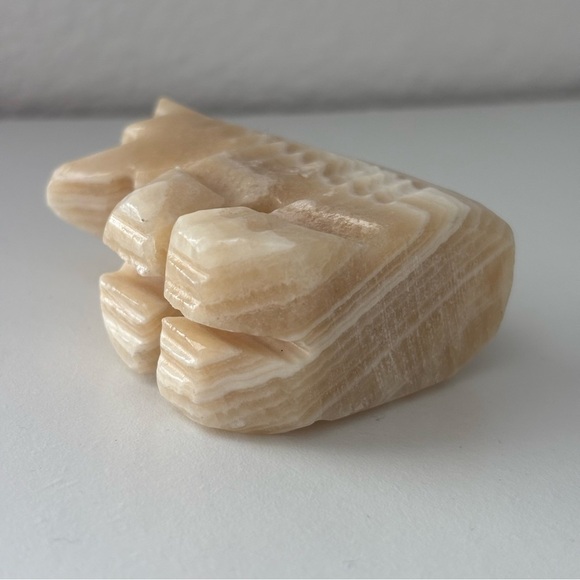 Onyx Carved Bear Banded Calcite Natural Stone Layered Gemstone Rock Crystal - Picture 7 of 9